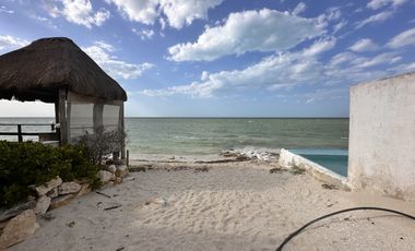 Villa en venta en la playa chicxulub puerto