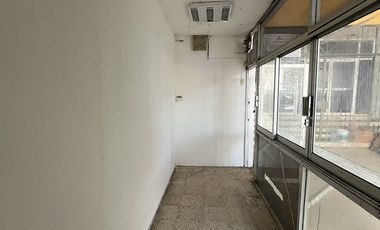 LOCAL EN RENTA ATRÁS DE CATEDRAL DE SAN MARCOS