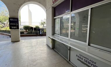 LOCAL EN RENTA ATRÁS DE CATEDRAL DE SAN MARCOS