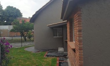 Casa en Renta, Tecamachalco En Cerrada, Bien Ubicada y Remodelada