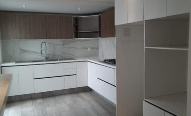 Casa en Renta, Tecamachalco En Cerrada, Bien Ubicada y Remodelada