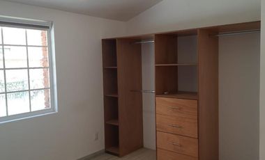 Casa en Renta, Tecamachalco En Cerrada, Bien Ubicada y Remodelada
