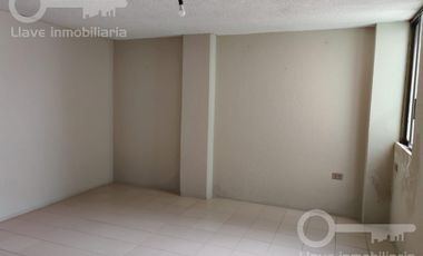 Departamento en renta en el segundo piso en Col.María de La Piedad.