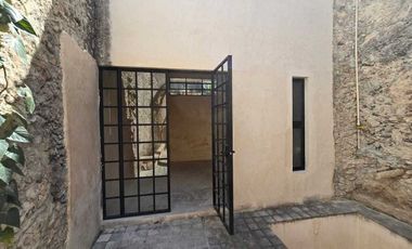 Casa semiamueblada en renta en el Centro a cuadras del centro Histórico