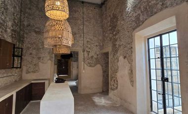 Casa semiamueblada en renta en el Centro a cuadras del centro Histórico