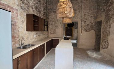 Casa semiamueblada en renta en el Centro a cuadras del centro Histórico