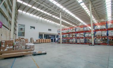 Bodega industrial en venta a un lado del Aeropuerto