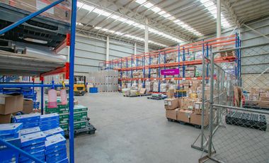 Bodega industrial en venta a un lado del Aeropuerto
