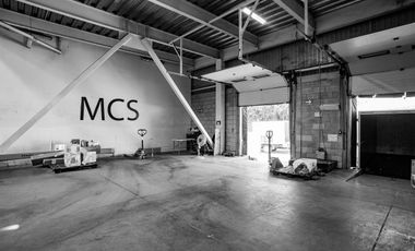 Bodega industrial en venta a un lado del Aeropuerto