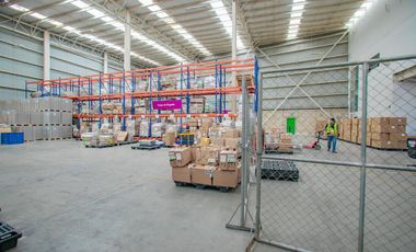 Bodega industrial en venta a un lado del Aeropuerto