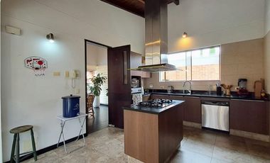 SE VENDE CASA EN CAJICA