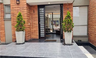 SE VENDE CASA EN CAJICA
