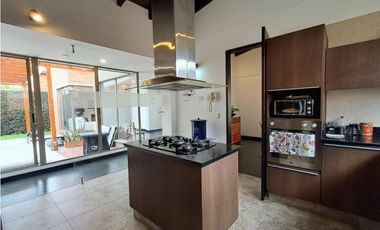 SE VENDE CASA EN CAJICA