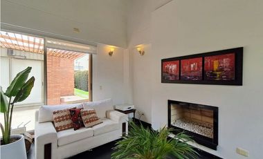 SE VENDE CASA EN CAJICA