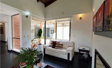 SE VENDE CASA EN CAJICA