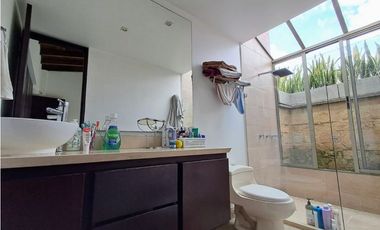 SE VENDE CASA EN CAJICA
