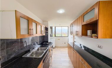 Apartamento en El Poblado con Vista