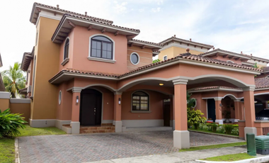 VENDO CASA EN EL DORAL COSTA SUR
