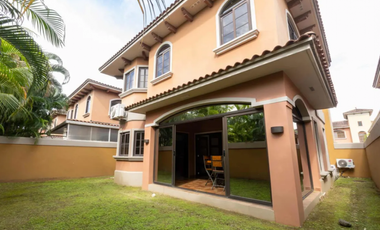 VENDO CASA EN EL DORAL COSTA SUR