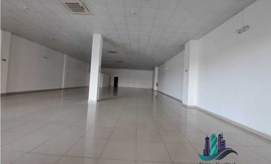 ALQUILER LOCAL 336M2 EN LA 24 DICIEMBRE TOCUMEN KAF