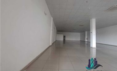 ALQUILER LOCAL 336M2 EN LA 24 DICIEMBRE TOCUMEN KAF