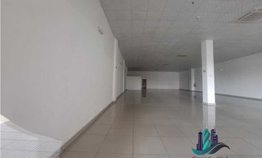 ALQUILER LOCAL 336M2 EN LA 24 DICIEMBRE TOCUMEN KAF