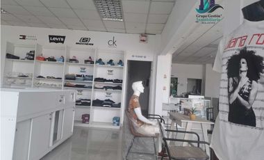 ALQUILER LOCAL 241M2 EN LA 24 DICIEMBRE TOCUMEN KAF