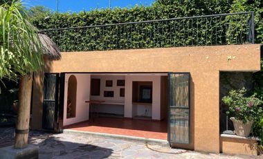 Casa en Privada en Palmira Tinguindin Cuernavaca - CRB-891-Cp