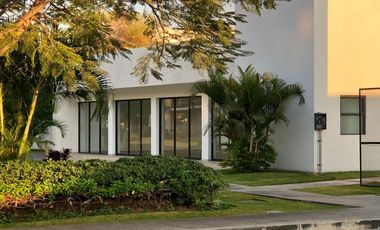 Departamento  en Paraíso Country Club Emiliano Zapata - CRB-1192-De