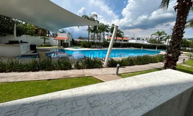 Departamento  en Paraíso Country Club Emiliano Zapata - CRB-1190-De