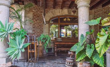 RESIDENCIA EN EXCLUSIVO FRACCIONAMIENTO