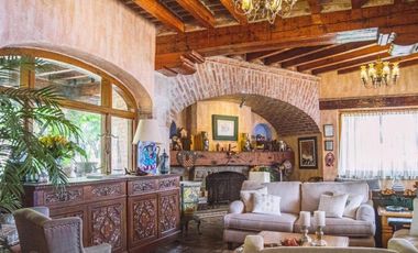 RESIDENCIA EN EXCLUSIVO FRACCIONAMIENTO