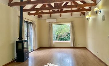 Casa en Venta en El Nocedal 7100