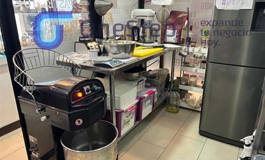 Local Comercial en Venta en Derecho de llaves de una ATRACTIVA CAFETERÍA. Excelente Localización... En Providencia.