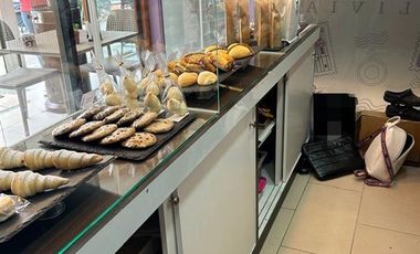 Local Comercial en Venta en Derecho de llaves de una ATRACTIVA CAFETERÍA. Excelente Localización... En Providencia.