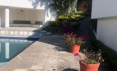 Condominio de 4 casas con alberca en Lomas de Cortes Cuernavaca Morelos