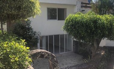 Condominio de 4 casas con alberca en Lomas de Cortes Cuernavaca Morelos