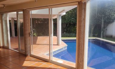 Casa en Fraccionamiento en Kloster Sumiya Jiutepec - SOR-415-Fr*