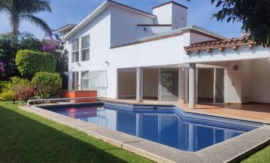 Casa en Fraccionamiento en Kloster Sumiya Jiutepec - SOR-415-Fr*