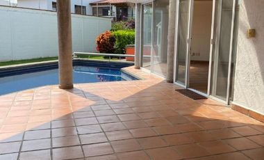 Casa en Fraccionamiento en Kloster Sumiya Jiutepec - SOR-415-Fr*
