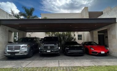 Casa en Fraccionamiento en Paraíso Country Club Emiliano Zapata - LLR-139-Fr