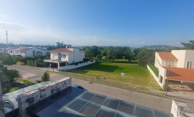 Casa en Fraccionamiento en Paraíso Country Club Emiliano Zapata - LLR-139-Fr