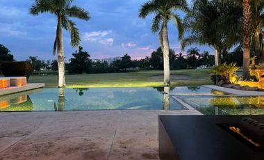 Casa en Fraccionamiento en Paraíso Country Club Emiliano Zapata - LLR-139-Fr