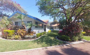 Casa Sola en Lázaro Cárdenas Xochitepec - LLR-148-Cs