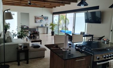 Casa en un nivel con vigilancia en Lomas de Cortes Cuernavaca Morelos