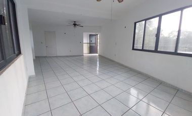 Casa en Fraccionamiento en Sumiya Jiutepec - LLR-97-Fr