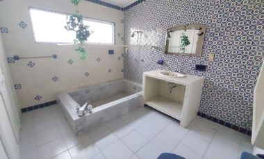 Casa en Fraccionamiento en Sumiya Jiutepec - LLR-97-Fr