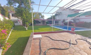 Casa en Fraccionamiento en Sumiya Jiutepec - LLR-97-Fr
