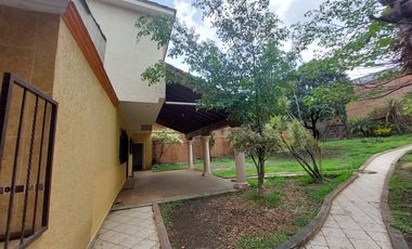 Casa Sola en Lomas de Cortes Cuernavaca - LLR-130-Cs
