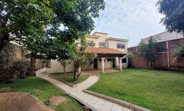 Casa Sola en Lomas de Cortes Cuernavaca - LLR-130-Cs